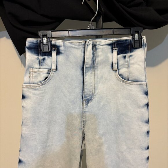 Uniq by Litz Acid Light Wash High Rise Wide Leg Jeans - Picture 6 of 14